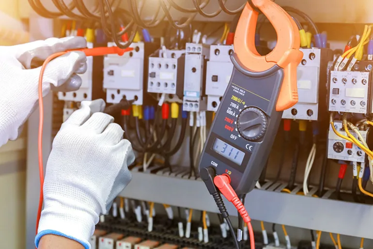 Electrical testing with a clamp meter